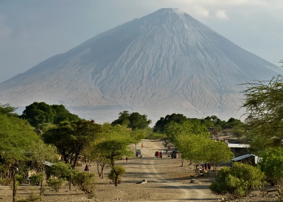 tanzani-volcano-ol-doinyo-lengai-tanzania-africa